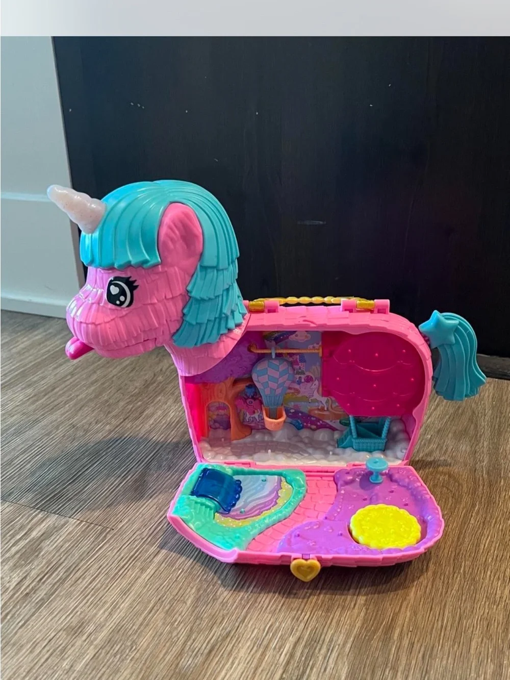 Unicorn Playset Carry Case - Kids Toy. Polly pocket.